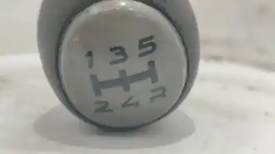 Pezzo di ricambio per auto di seconda mano pomello della leva del cambio per fiat stilo (192) 1.9 jtd cat riferimenti oem iam   