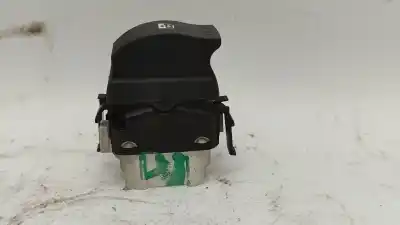 Second-hand car spare part right front power window switch for renault clio ii (bb_, cb_) 1.2 (bb0a, bb0f, bb10, bb1k, bb28, bb2d, bb2h, cb0a,... oem iam references 060046a  