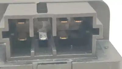 Pièce détachée automobile d'occasion commande de lève vitre avant gauche pour peugeot 206 fastback (2a/c) 1.4 i références oem iam   