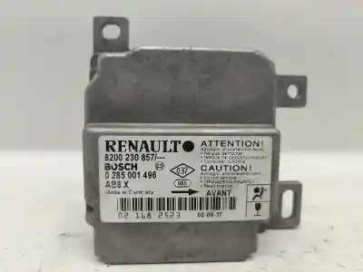Pièce détachée automobile d'occasion BOITIER DE COMMANDE D'AIRBAG pour RENAULT CLIO II (BB_, CB_)  Références OEM IAM 8200230857  