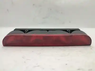 Second-hand car spare part central brake light for audi a4 b5 (8d2) 1.8 oem iam references 8d5945097a