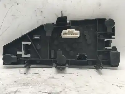 Pezzo di ricambio per auto di seconda mano portalampada per peugeot 406 (8b) 2.0 hdi 110 riferimenti oem iam 