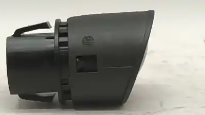 Second-hand car spare part ignition switch for renault megane ii sedán (lm0/1_) 1.5 dci (lm0f, lm0t, lm2b) oem iam references 2793402  