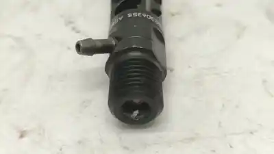 Second-hand car spare part injector for renault megane ii sedán (lm0/1_) 1.5 dci (lm0f, lm0t, lm2b) oem iam references 8200365186  