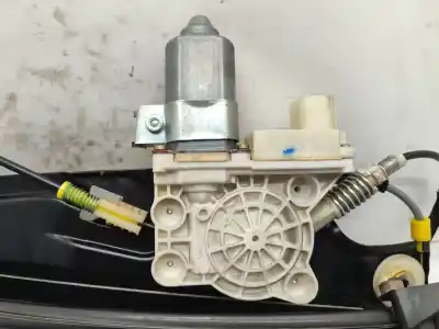 Pezzo di ricambio per auto di seconda mano alzacristalli anteriore destro per bmw 7 (e65, e66, e67) 730 d riferimenti oem iam   