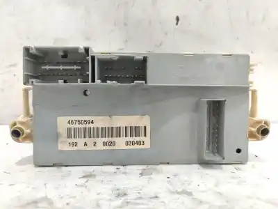 Pièce détachée automobile d'occasion boîtes à fusibles pour fiat stilo multi wagon (192_) 1.9 jtd références oem iam 46750594  