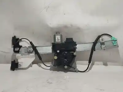 Tweedehands auto-onderdeel REGELAAR LINKS VOORRUIT voor KIA STONIC (YB)  OEM IAM-referenties 82450H8000  