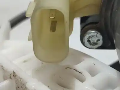 İkinci el araba yedek parçası arka sag cam regülatörü için kia stonic (yb) 1.0 t-gdi eco-dynamics+ oem iam referansları 83460h8000  