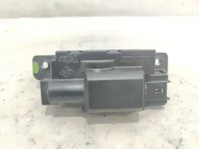 Second-hand car spare part trunk lock for renault laguna ii (bg0/1_) 1.9 dci (bg0r, bg0e) oem iam references 8200257615  