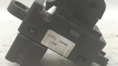 Peça sobressalente para automóvel em segunda mão botão / interruptor elevador vidro traseiro direito por nissan qashqai / qashqai +2 i (j10, nj10, jj10e) 2.0 dci referências oem iam 25411jd000  