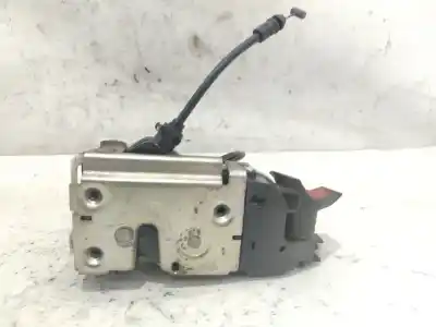 Second-hand car spare part LEFT FRONT DOOR LOCK for RENAULT MEGANE II (BM0/1_, CM0/1_)  OEM IAM references 8200027776  