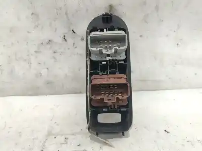 Автозапчасти б/у выключатель левого переднего окна за renault megane ii (bm0/1_, cm0/1_) 1.5 dci (bm1e, cm1e) ссылки oem iam 8200315033  