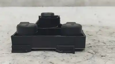 Second-hand car spare part lampholder for renault laguna ii (bg0/1_) 1.9 dci (bg0r, bg0e) oem iam references    Second-hand car spare part lampholder for renault laguna ii (bg0/1_) 1.9 dci (bg0r, bg0e) oem iam references