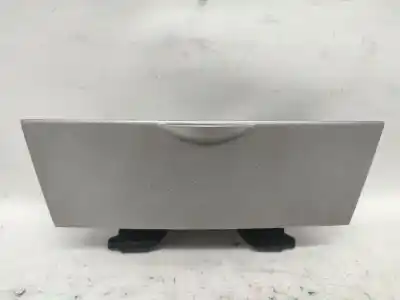 Автозапчасти б/у пепельница за TOYOTA COROLLA (_E12_) 1.6 VVT-I (ZZE121_) ссылки OEM IAM 7411102060  