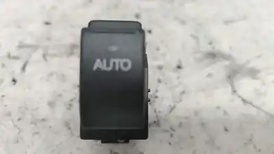 Peça sobressalente para automóvel em segunda mão botão / interruptor elevador vidro traseiro direito por toyota corolla (_e12_) 1.6 vvt-i (zze121_) referências oem iam 8481002041