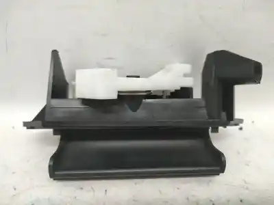 Peça sobressalente para automóvel em segunda mão puxador exterior de mala por toyota corolla (_e12_) 1.6 vvt-i (zze121_) referências oem iam 6902302010