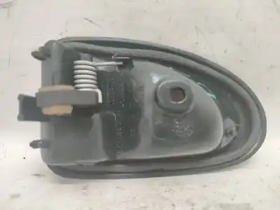 Peça sobressalente para automóvel em segunda mão puxador interior dianteiro direito por renault megane scenic (ja0/1_) 1.9 d (ja0j) referências oem iam 7700353283  