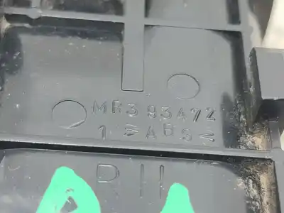 Автозапчасти б/у внутри передней правой ручки за mitsubishi montero io i (h6_w, h7_w) 1.8 (h76w, h66w) ссылки oem iam mr393472  