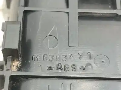 Автозапчасти б/у левая задняя внутренняя ручка за mitsubishi montero io i (h6_w, h7_w) 1.8 (h76w, h66w) ссылки oem iam mr393471  