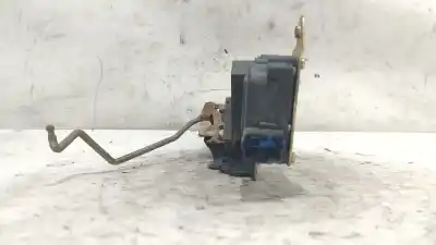 Автозапчастина б/у замок передній праві двері для hyundai accent ii (lc) 1.3 посилання на oem iam 8132025230  