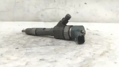 Second-hand car spare part INJECTOR for VOLVO V40 RANCHERA FAMILIAR (645)  OEM IAM references 7700111014  