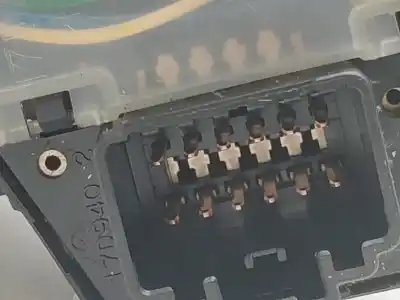 Pezzo di ricambio per auto di seconda mano comando pulito per ford focus lim. (cb4) titanium riferimenti oem iam 4m5t17a553  