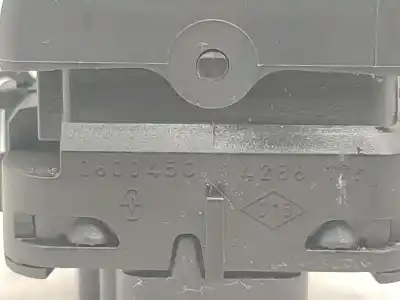 Second-hand car spare part left front power window switch for renault clio ii (bb_, cb_) 1.5 dci (b/cb3m) oem iam references 060045c  