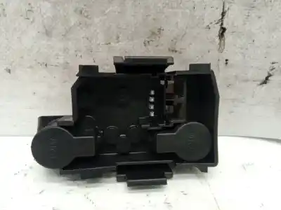 Second-hand car spare part lampholder for renault megane i classic (la0/1_) 1.9 dti (la08, la0n) oem iam references   