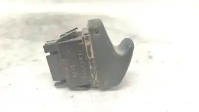 Second-hand car spare part right front power window switch for renault megane i (ba0/1_) 1.9 dti (ba1u) oem iam references 7700838101  