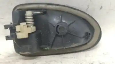 Peça sobressalente para automóvel em segunda mão puxador interior dianteiro direito por renault megane i (ba0/1_) 1.9 dti (ba1u) referências oem iam 7700353283  
