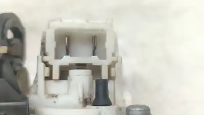 Pezzo di ricambio per auto di seconda mano maniglia esterna del cancello per renault megane i (ba0/1_) 1.9 dti (ba1u) riferimenti oem iam 7700834111  