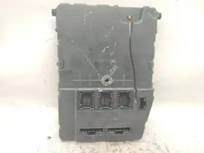 İkinci el araba yedek parçası RÖLE/SIGORTA KUTUSU için RENAULT GRAND SCÉNIC II (JM0/1_) 1.9 DCI (JM0G, JM12, JM1G, JM2C) OEM IAM referansları 8200306032  