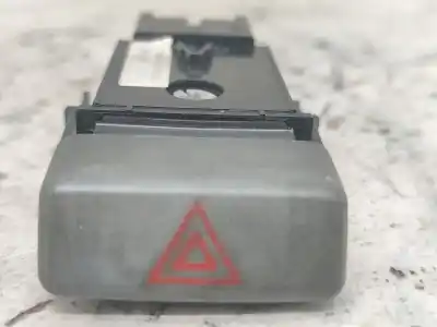 Peça sobressalente para automóvel em segunda mão INTERRUPTOR 4 PISCAS - EMERGÊNCIA por VOLVO S40 I (644) 1.6 Referências OEM IAM 30623426  
