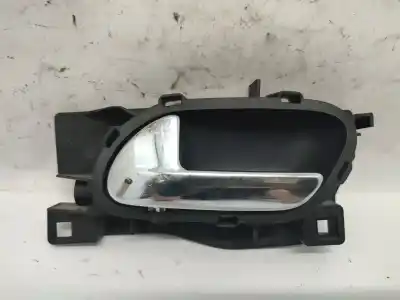 Peça sobressalente para automóvel em segunda mão PUXADOR INTERIOR TRASEIRO ESQUERDO por PEUGEOT 407 (6D_) 2.0 HDI 135 (6DRHRH, 6DRHRE, 6DRHRG, 6DRHRJ) Referências OEM IAM 96526178VD  