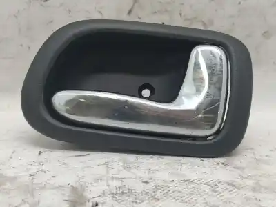 Peça sobressalente para automóvel em segunda mão PUXADOR INTERIOR DIANTEIRO DIREITO por TOYOTA COROLLA LIFTBACK (_E11_) 2.0 D-4D (CDE110_) Referências OEM IAM 6927712130  