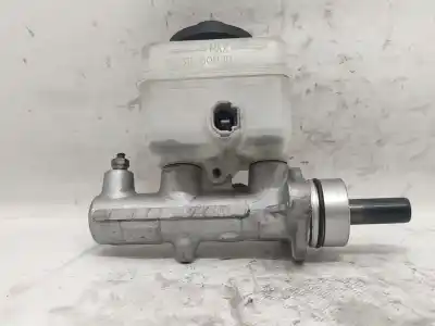 Peça sobressalente para automóvel em segunda mão BOMBA DE TRAVÕES por TOYOTA COROLLA LIFTBACK (_E11_) 2.0 D-4D (CDE110_) Referências OEM IAM 13231160030  