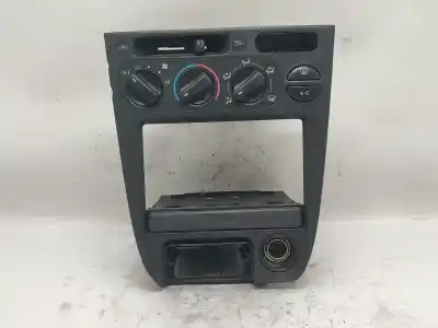 Pièce détachée automobile d'occasion COMMANDE DE CHAUFFAGE / CLIMATISATION pour TOYOTA COROLLA LIFTBACK (_E11_) 2.0 D-4D (CDE110_) Références OEM IAM   