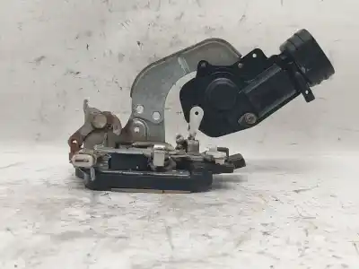 Pièce détachée automobile d'occasion SERRURE DE PORTE AVANT DROITE pour TOYOTA COROLLA LIFTBACK (_E11_) 2.0 D-4D (CDE110_) Références OEM IAM   