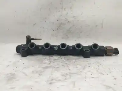 Pezzo di ricambio per auto di seconda mano RAMPA INIETTORI per TOYOTA COROLLA LIFTBACK (_E11_) 2.0 D-4D (CDE110_) Riferimenti OEM IAM 8945812010  