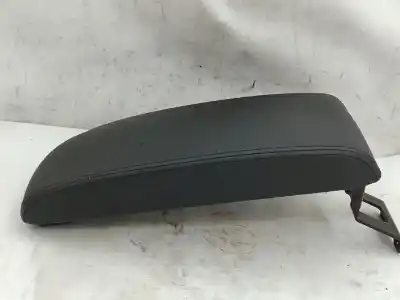 Pièce détachée automobile d'occasion ACCOUDOIR CENTRAL pour PEUGEOT 407 (6D_) 2.0 HDI 135 (6DRHRH, 6DRHRE, 6DRHRG, 6DRHRJ) Références OEM IAM   