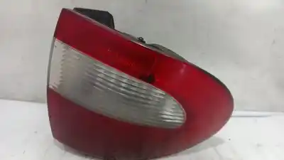 İkinci el araba yedek parçası SOL KUYRUK LAMBASI için RENAULT MEGANE I CLASSIC (LA0/1_) 1.9 DTI (LA1U) OEM IAM referansları 7701042628  