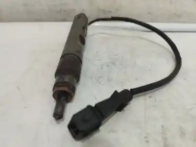 Pezzo di ricambio per auto di seconda mano iniettore per renault megane i classic (la0/1_) 1.9 dti (la1u) riferimenti oem iam 8200047509  
