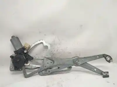 Pièce détachée automobile d'occasion LÉVE GLACE AVANT GAUCHE pour MERCEDES-BENZ CLASE E (W210) E 220 CDI (210.006) Références OEM IAM 2107201146  