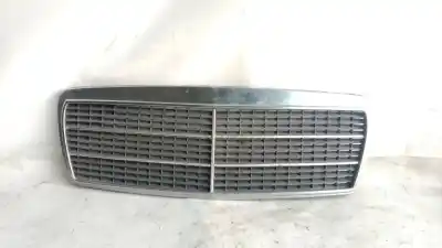Tweedehands auto-onderdeel VOORGRILL voor MERCEDES-BENZ CLASE E (W210) E 220 CDI (210.006) OEM IAM-referenties 2108880023  