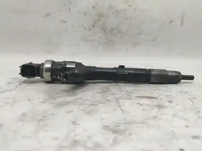 İkinci el araba yedek parçası ENJEKTÖR için TOYOTA COROLLA LIFTBACK (_E11_) 2.0 D-4D (CDE110_) OEM IAM referansları 2367029026  