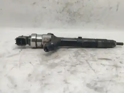 İkinci el araba yedek parçası ENJEKTÖR için TOYOTA COROLLA LIFTBACK (_E11_) 2.0 D-4D (CDE110_) OEM IAM referansları 2367029026  
