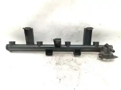 Peça sobressalente para automóvel em segunda mão régua / rampa de injetores por peugeot 406 (8b) 1.8 16v referências oem iam 9621783580