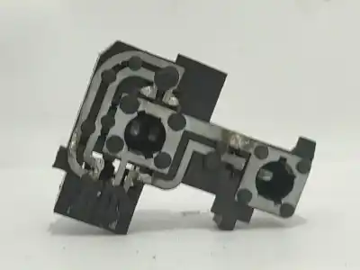 Pezzo di ricambio per auto di seconda mano portalampada per renault laguna ii (bg0/1_) 1.9 dci (bg08, bg0g) riferimenti oem iam    Pezzo di ricambio per auto di seconda mano portalampada per renault laguna ii (bg0/1_) 1.9 dci (bg08, bg0g) riferimenti oem iam