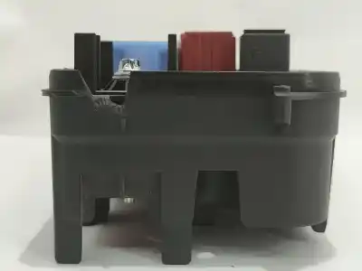 Peça sobressalente para automóvel em segunda mão caixa de fusíveis e relés por opel vectra c (z02) 2.0 dti 16v (f69) referências oem iam 519065106  