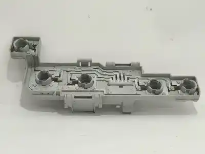 Pezzo di ricambio per auto di seconda mano portalampada per opel vectra c (z02) 2.0 dti 16v (f69) riferimenti oem iam   